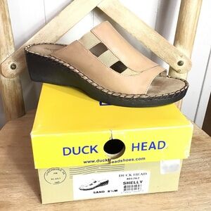 Duck Head Womens Shelly Sand Tan Slip-On Comfort Sandal Size 8.5